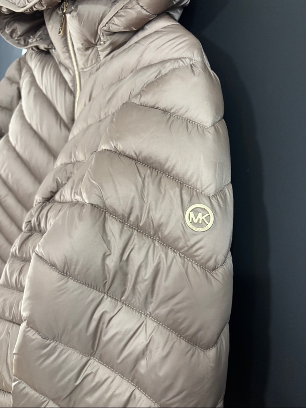 Michael Kors Light Taupe Quilted Packable Puffer Jacket with Hood - Picture 3 of 6